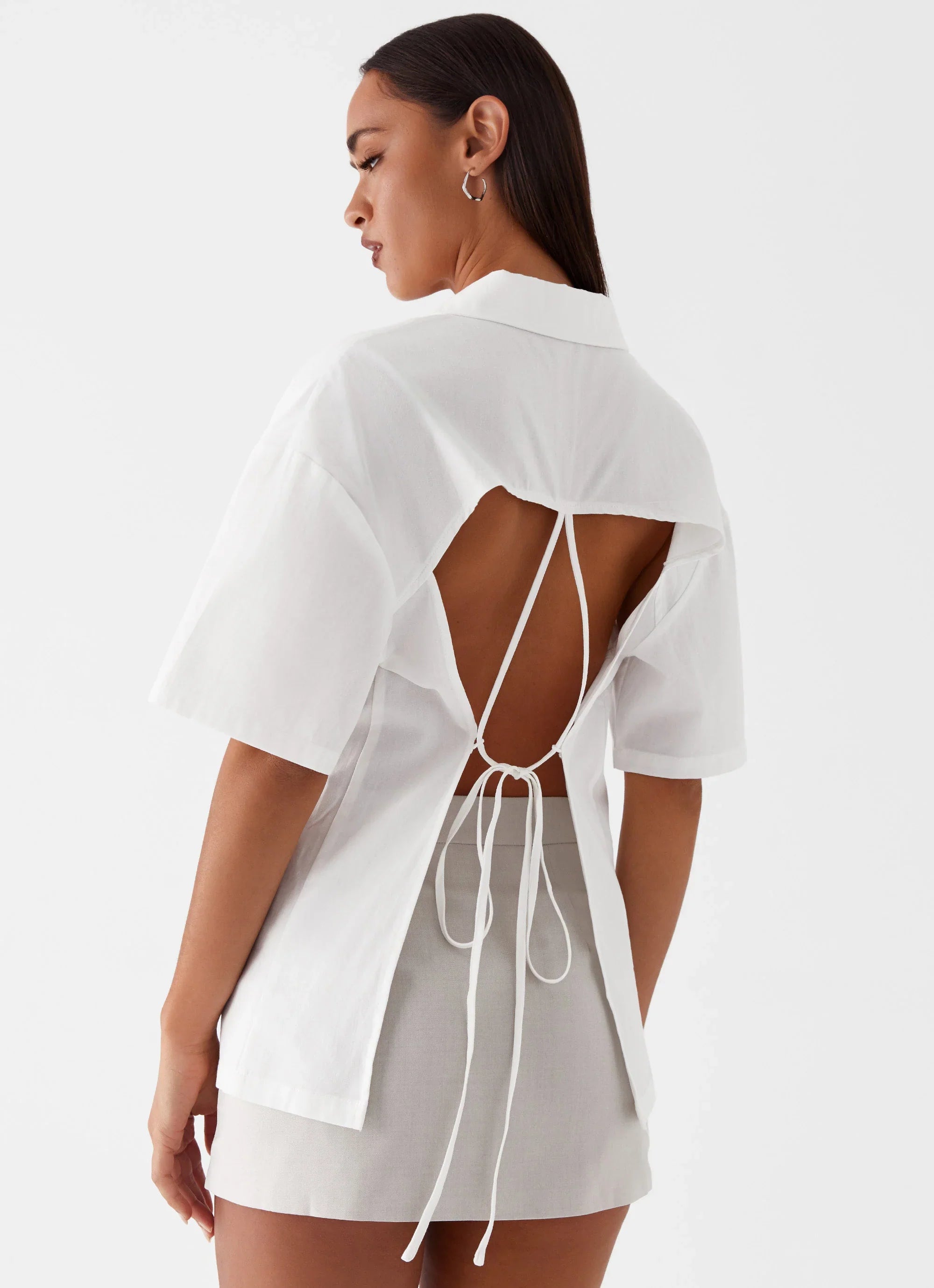 Hadley Open Back Short Sleeve Shirt - White